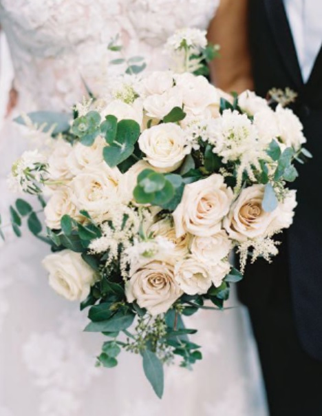 The bride’s lovely bouquet was from Amaryllis Floral & Event Design. Photographed by Abby Jiu Photography