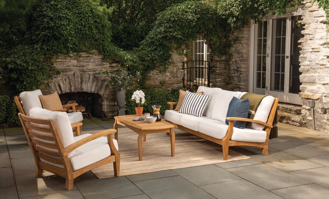 Yardbird’s Winnie Natural collection is characterized by its teak materials and Sunbrella fabric PHOTO COURTESY OF YARDBIRD